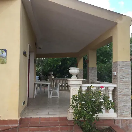 Emilia Villa *